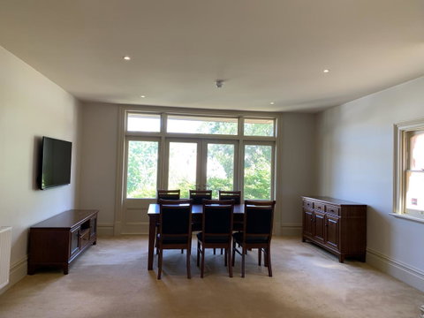 Grande Vue Hotel - Accommodation Burleigh 2