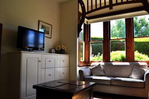 Belton Apartments-Hedge Cottage - Accommodation Burleigh 20