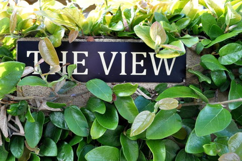 Belton Apartments-Hedge Cottage - Accommodation Burleigh 16
