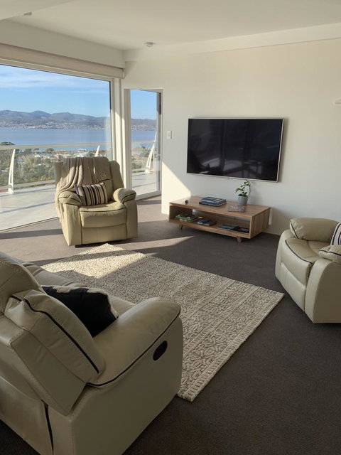 Anchorage Tasmania - Accommodation Burleigh 14