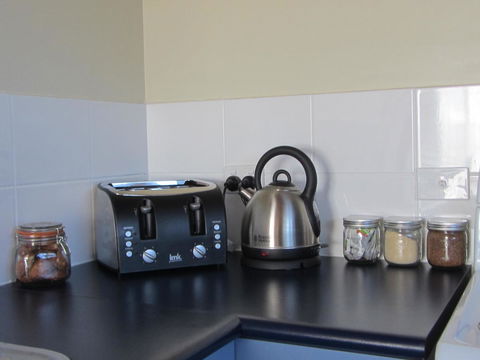 Elm Trees Accommodation @ Ross - Accommodation Burleigh 20