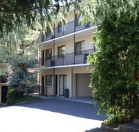 Grosvenor Court Apartments - Accommodation Burleigh