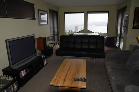 Studioat10 - Accommodation Burleigh 16