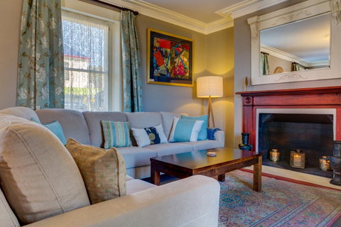 Maison Del Mar - Accommodation Burleigh 20