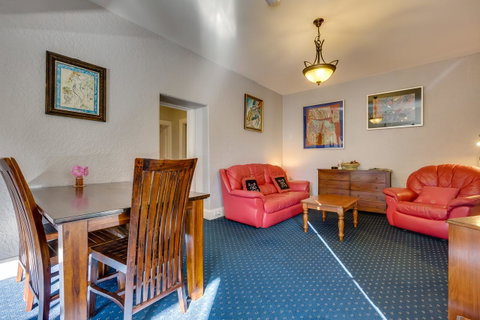 Maison Del Mar - Accommodation Burleigh 10