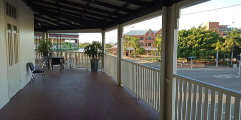 Newmarket Hotel - Accommodation Burleigh 1