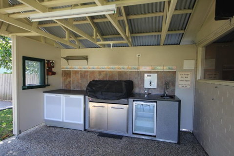 NORTH HEAVEN STATION 28 Alma St, North Haven - Accommodation Burleigh 3