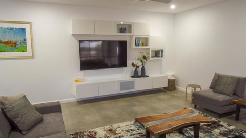 NORTHERN HAVEN TOO, North Haven - Accommodation Burleigh 1