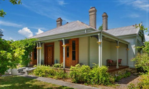 Oakdene Heritage Accommodation - Accommodation Burleigh 0