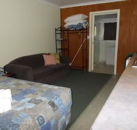 Oakridge Motel Tourist Park - Accommodation Burleigh