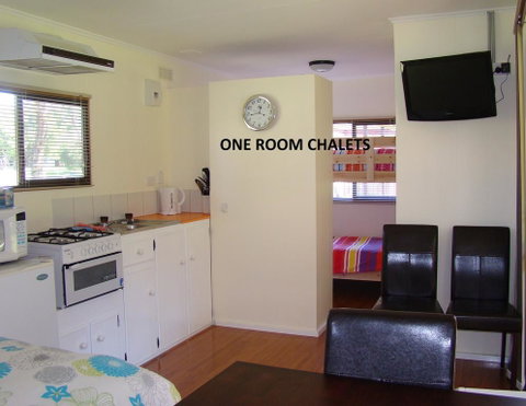 Ocean Beach Hideaway - Accommodation Burleigh 0
