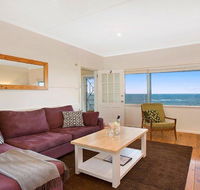 Ocean Blue Apartment Two - oceanfront apartment - Accommodation Burleigh