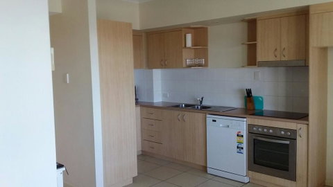 Ocean Breeze Apartments - Accommodation Burleigh 2