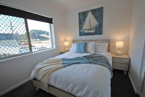 Ocean Spray Unit One - Accommodation Burleigh 1
