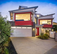 Ocean View Luxury Beachfront - Accommodation Burleigh