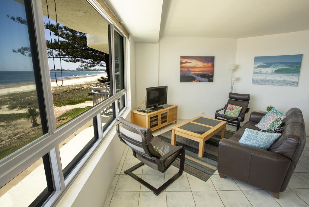 Kirra QLD Accommodation Burleigh