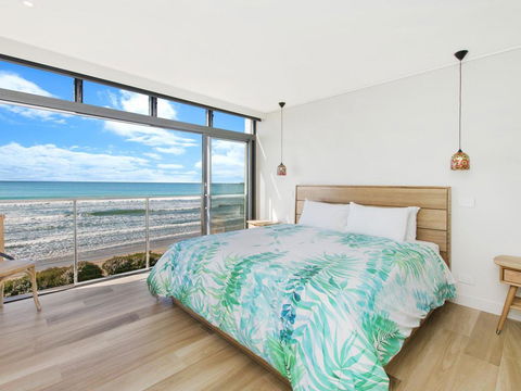Oceanview - Accommodation Burleigh 0
