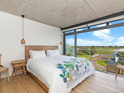 Oceanview - Accommodation Burleigh 3
