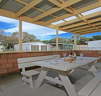 Ohio - one street back from beach access - Accommodation Burleigh