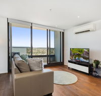 One-Bed Apartment with Parking Pool Gym and Trams