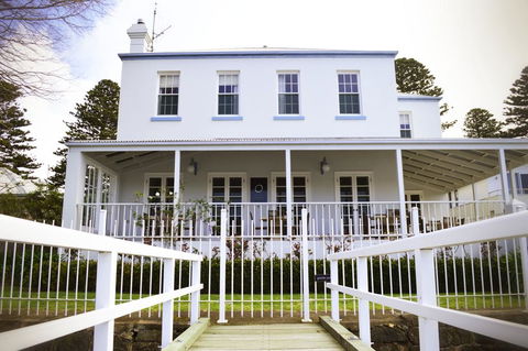 Oscars Waterfront Boutique Hotel - Accommodation Burleigh 0