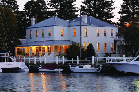 Oscars Waterfront Boutique Hotel - Accommodation Burleigh 3