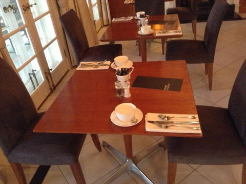 Oscars Waterfront Boutique Hotel - Accommodation Burleigh 1