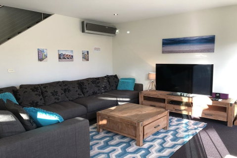 Pacific Blue 505/265 Sandy Point Road - Accommodation Burleigh 2