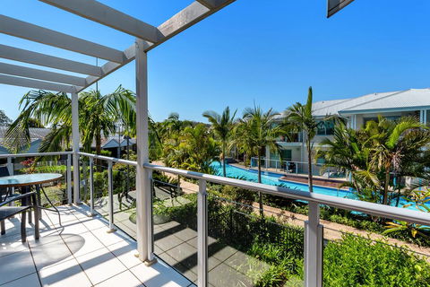 Pacific Blue Townhouse, 351/265 Sandy Point Road - Accommodation Burleigh 0