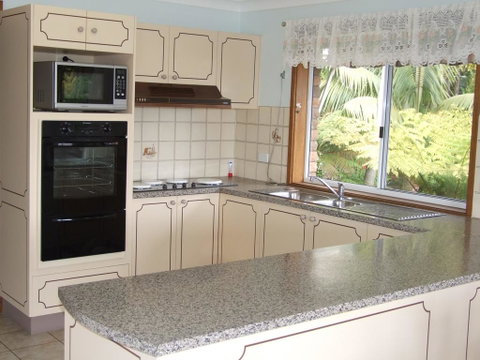 Pacific Drive, 89 - Accommodation Burleigh 3