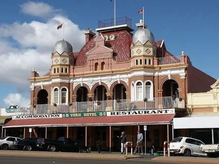 Paddys Golden Patch - Accommodation Burleigh 3