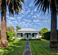 Palm Cottage - Pet Friendly Victorian Cottage - Accommodation Burleigh