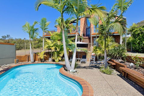 Panorama Beach House - Accommodation Burleigh 0