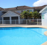 Paradise Waters - No. 13 - Accommodation Burleigh