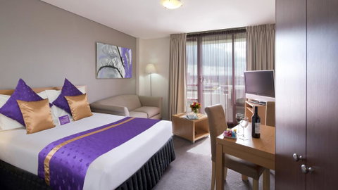 Park Regis Concierge Apartments - Accommodation Burleigh 0