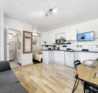 Park St Walk to the Beach - Accommodation Burleigh