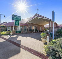Parkes International - Accommodation Burleigh