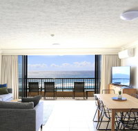 Pelican Sands Beach Resort - Accommodation Burleigh