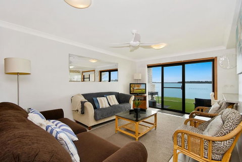 Peninsula Court 5 - Accommodation Burleigh 0