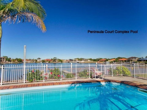 Peninsula Court 6 - Accommodation Burleigh 1