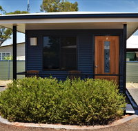Pick A Box Motel