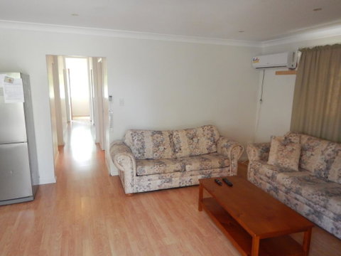 Pine Cottage - Accommodation Burleigh 1
