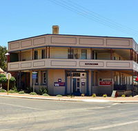 Pingelly Hotel - Accommodation Burleigh