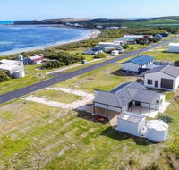 Plovers Rest at Cape Douglas - Accommodation Burleigh