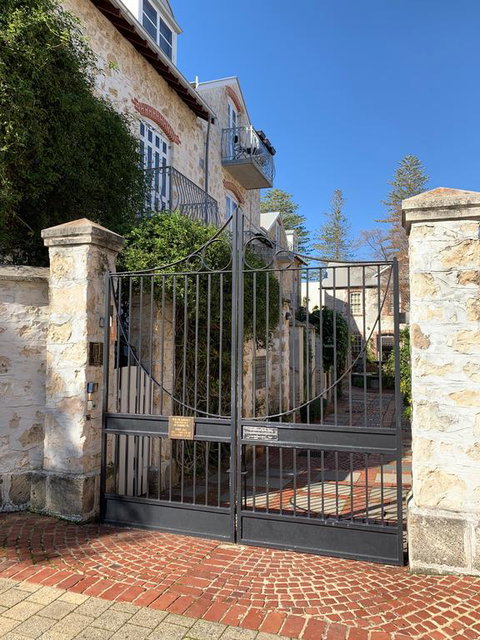 Port Mill Bed & Breakfast - Accommodation Burleigh 0
