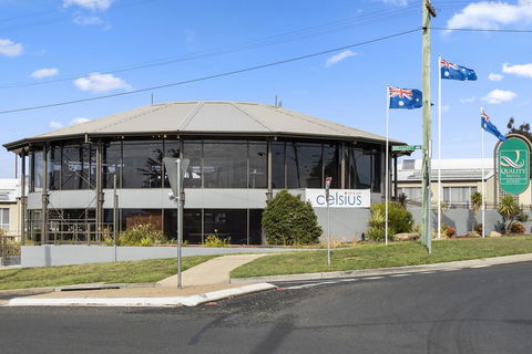 Quality Hotel Bathurst - Accommodation Burleigh 0