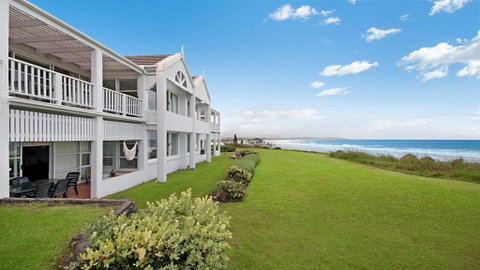 Quarterdeck 18 -WiFi - Accommodation Burleigh 0