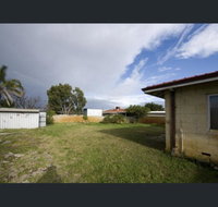 Queens Park Home - Accommodation Burleigh