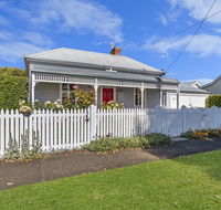 Red Door  Wishart - Accommodation Burleigh