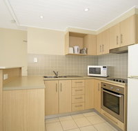 Resort on the Beach with Ocean Glimpses 5214-15 - Accommodation Burleigh